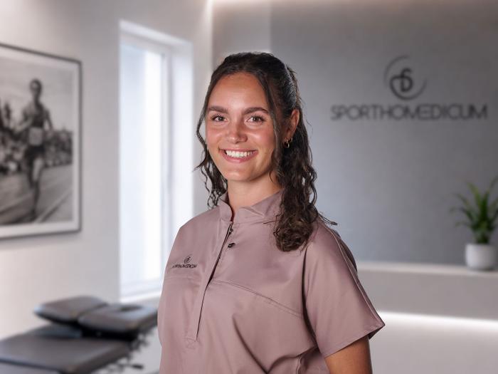 Porträtfoto von Nina Kramer